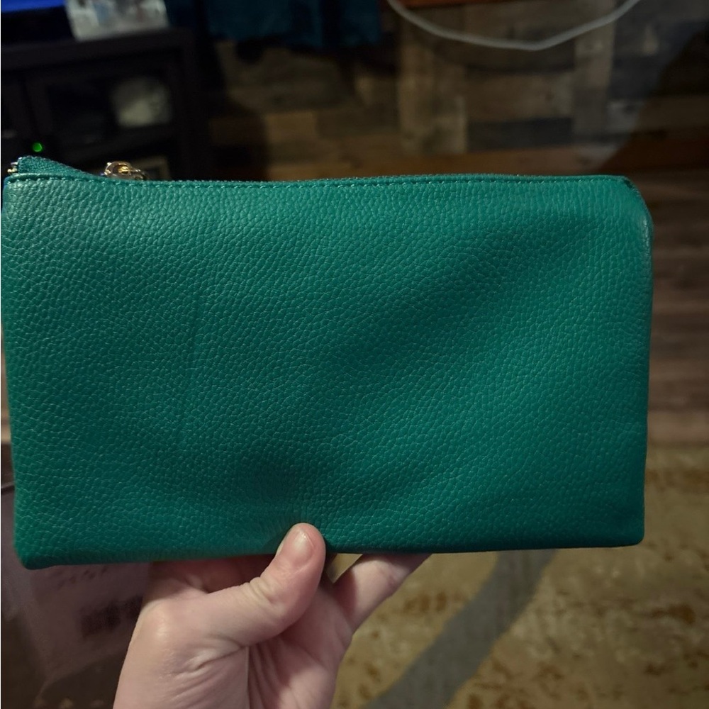 Kelly Green Vegan leather crossbody